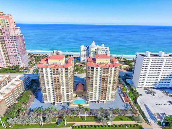 2011 N OCEAN Boulevard, Unit 302, Fort Lauderdale, FL 33305
