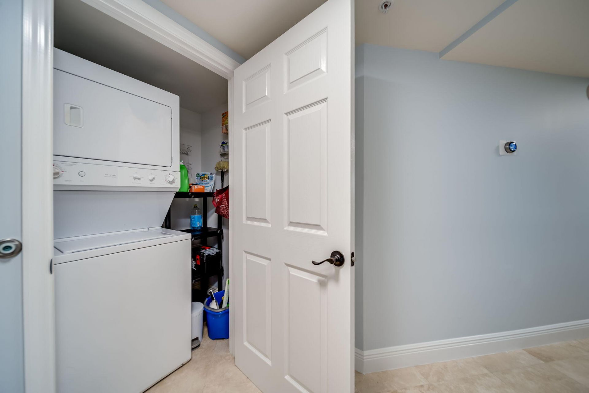 2011 N Ocean Boulevard, Unit 302, Fort Lauderdale, FL 33305 Photo