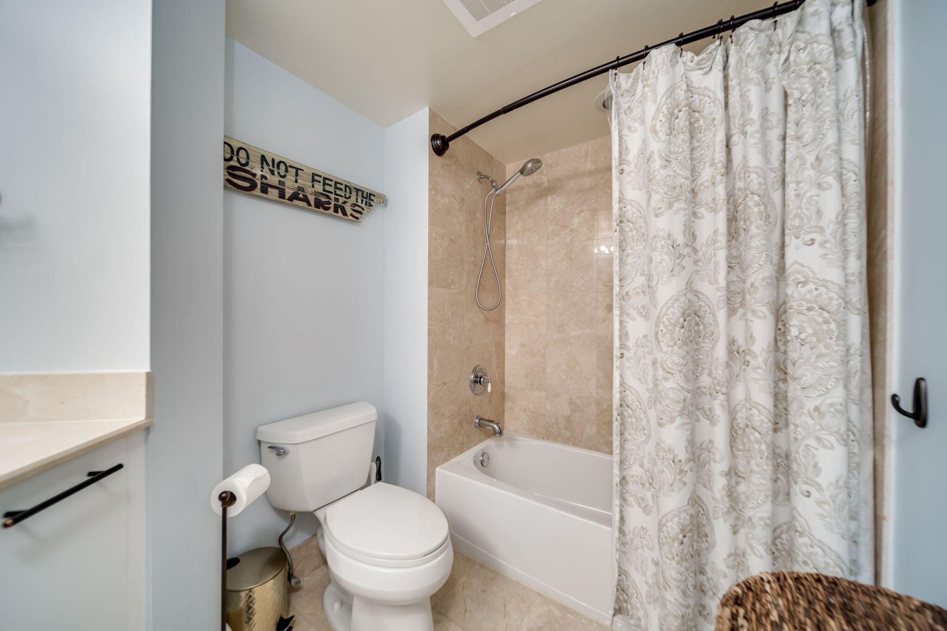 2011 N Ocean Boulevard, Unit 302, Fort Lauderdale, FL 33305 Photo