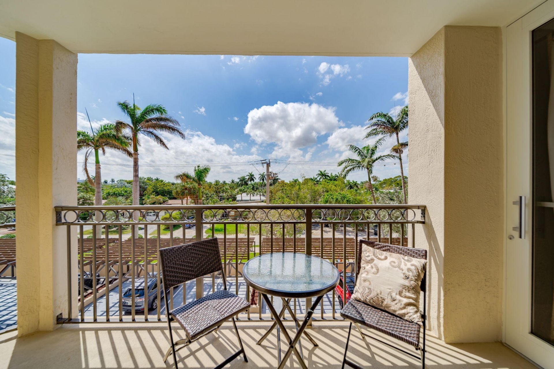 2011 N Ocean Boulevard, Unit 302, Fort Lauderdale, FL 33305 Photo