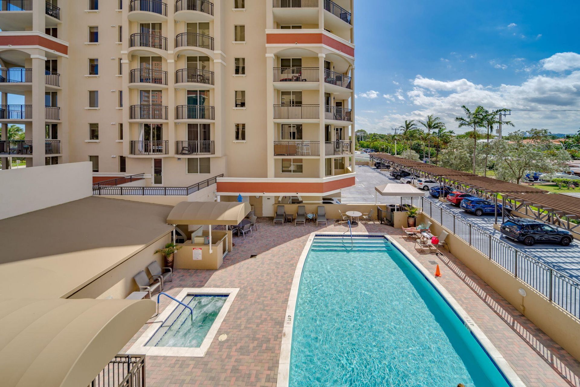 2011 N Ocean Boulevard, Unit 302, Fort Lauderdale, FL 33305 Photo
