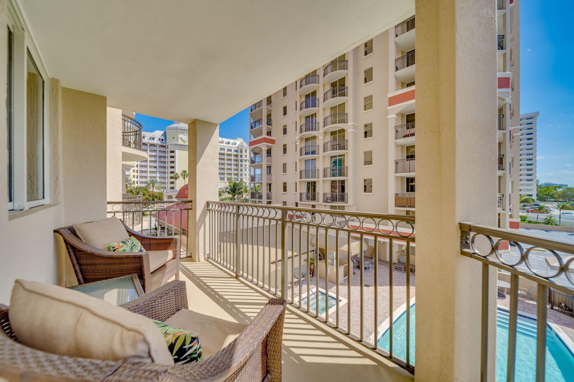 2011 N Ocean Boulevard, Unit 302, Fort Lauderdale, FL 33305 Photo