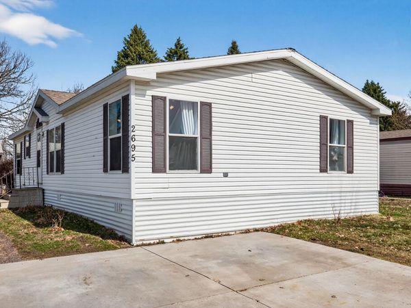 2695 Alissa Lane, Maplewood, MN 55119