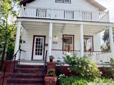 909 N IVY STREET , ARLINGTON, VA 22201