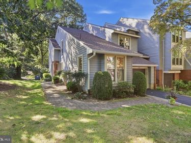 11411 ORCHARD GREEN COURT , RESTON, VA 20190