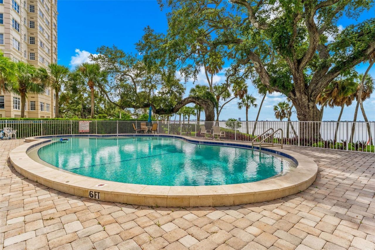 1100 Imperial Drive , Unit 603, Sarasota, FL 34236 Photo