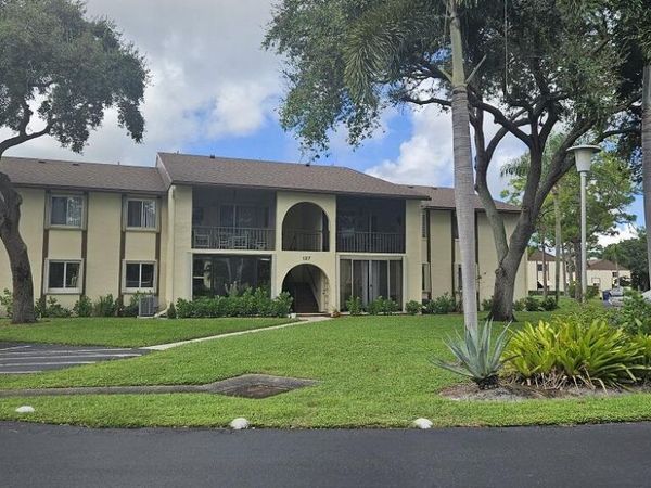 127 Lake Pine Circle, Unit A-2, Greenacres, FL 33463