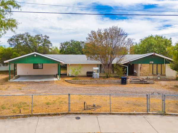 443 Adolphus Street, Eagle Pass, TX 78852
