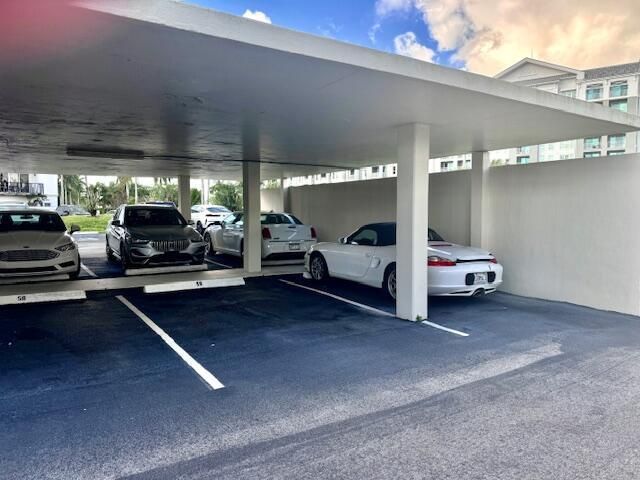 2000 Presidential Way, Unit PH5, West Palm Beach, FL 33401 Photo
