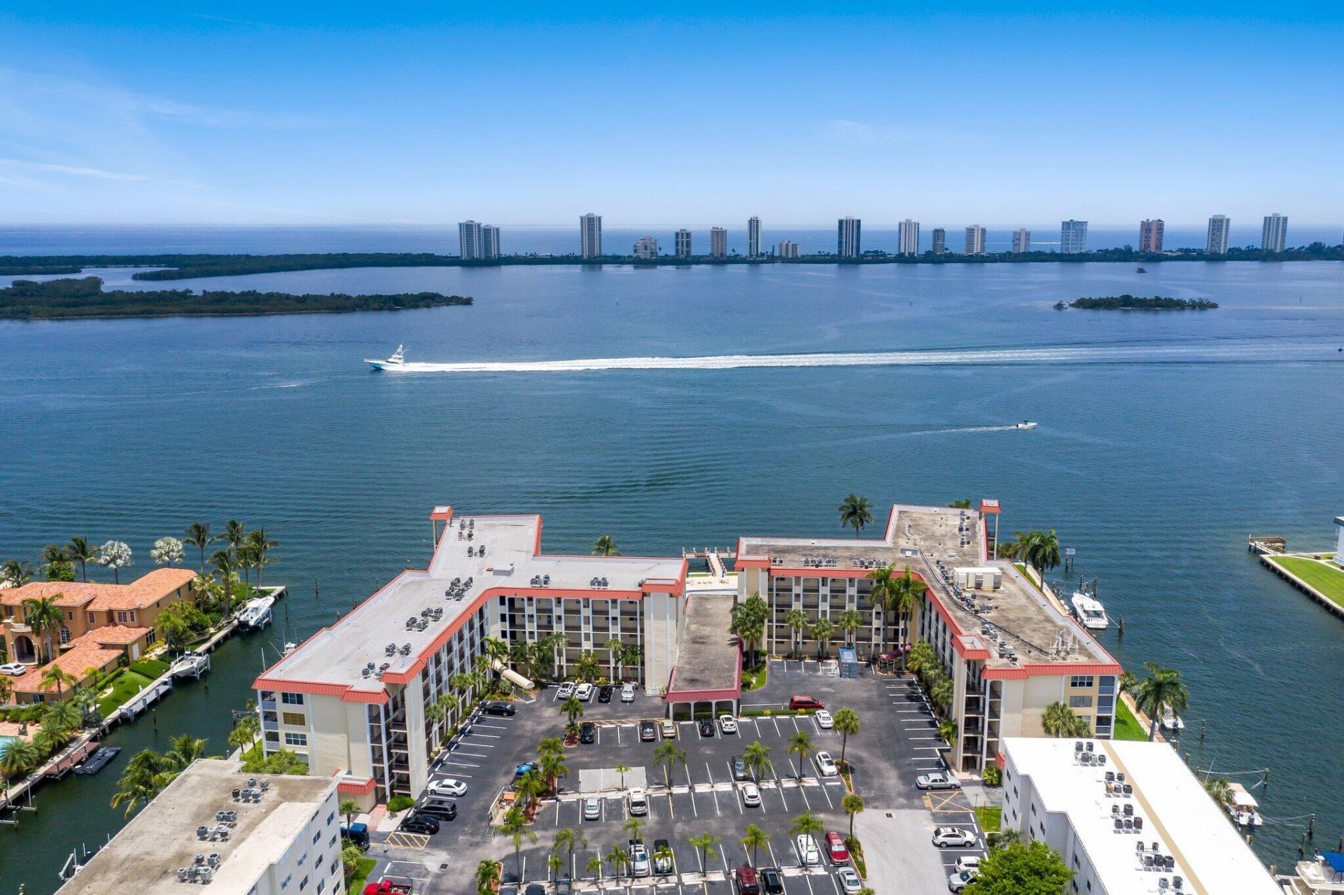 100 Paradise Harbour Boulevard, Unit 202, North Palm Beach, FL 33408 Photo