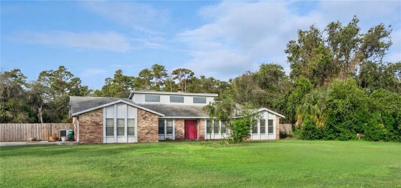 650 W Lorraine Drive, Deltona, FL 32725 Main Photo