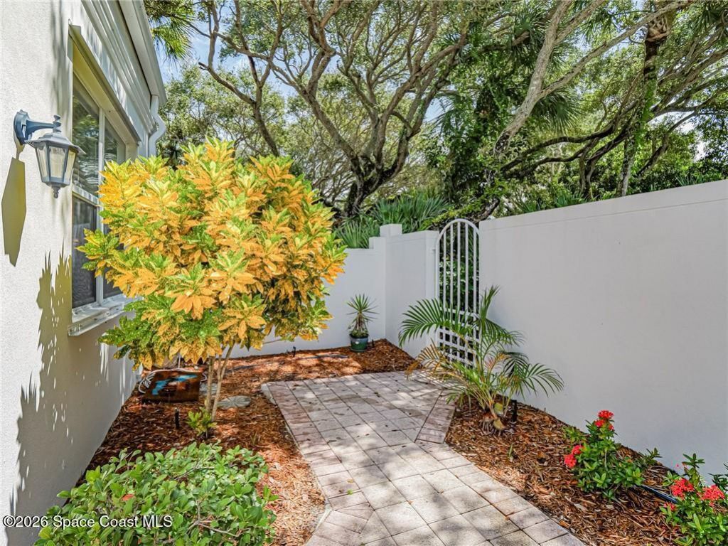 8421 Sabal Palm Court , Unit 8421, Indian River Shores, FL 32963 Photo