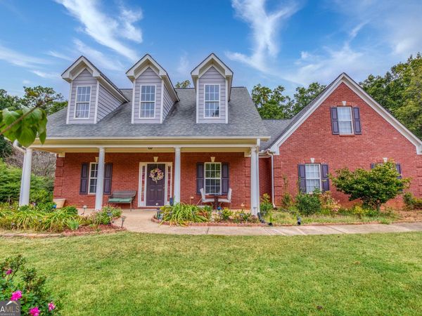 95 Blue Grass Way, Oxford, GA 30054