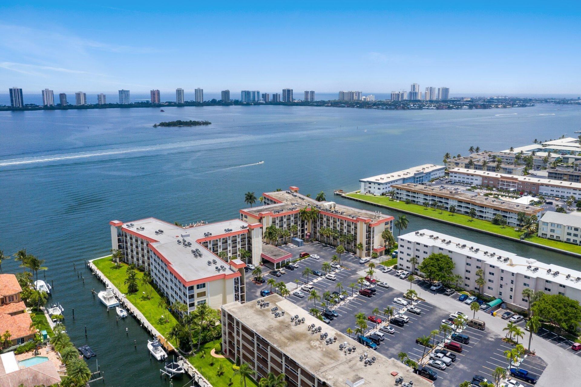 100 Paradise Harbour Boulevard, Unit 202, North Palm Beach, FL 33408 Photo