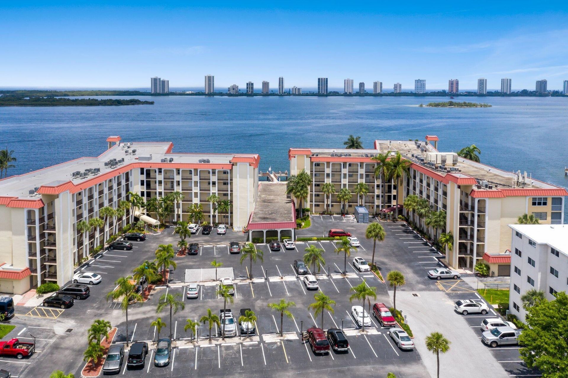 100 Paradise Harbour Boulevard, Unit 202, North Palm Beach, FL 33408 Photo