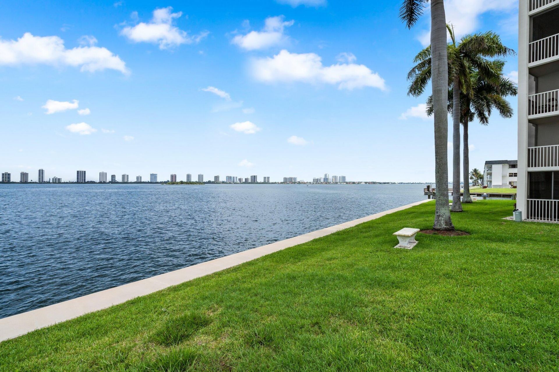 100 Paradise Harbour Boulevard, Unit 202, North Palm Beach, FL 33408 Photo