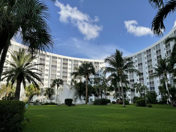 2731 NE 14th Street Causeway, Unit 307, Pompano Beach, FL 33062