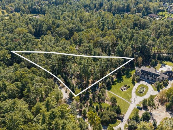 9999 Sherwood Drive S, Flat Rock, NC 28731