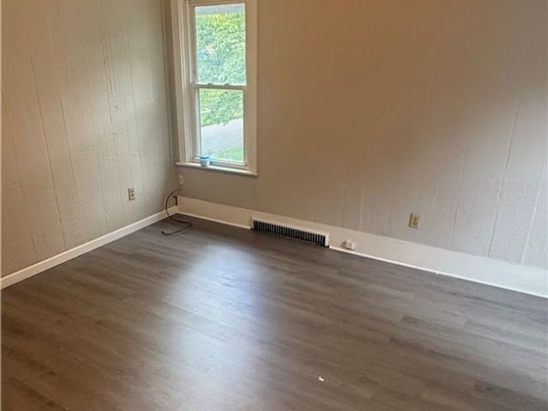 686 Sumner Street, Akron, OH 44311 Photo 5