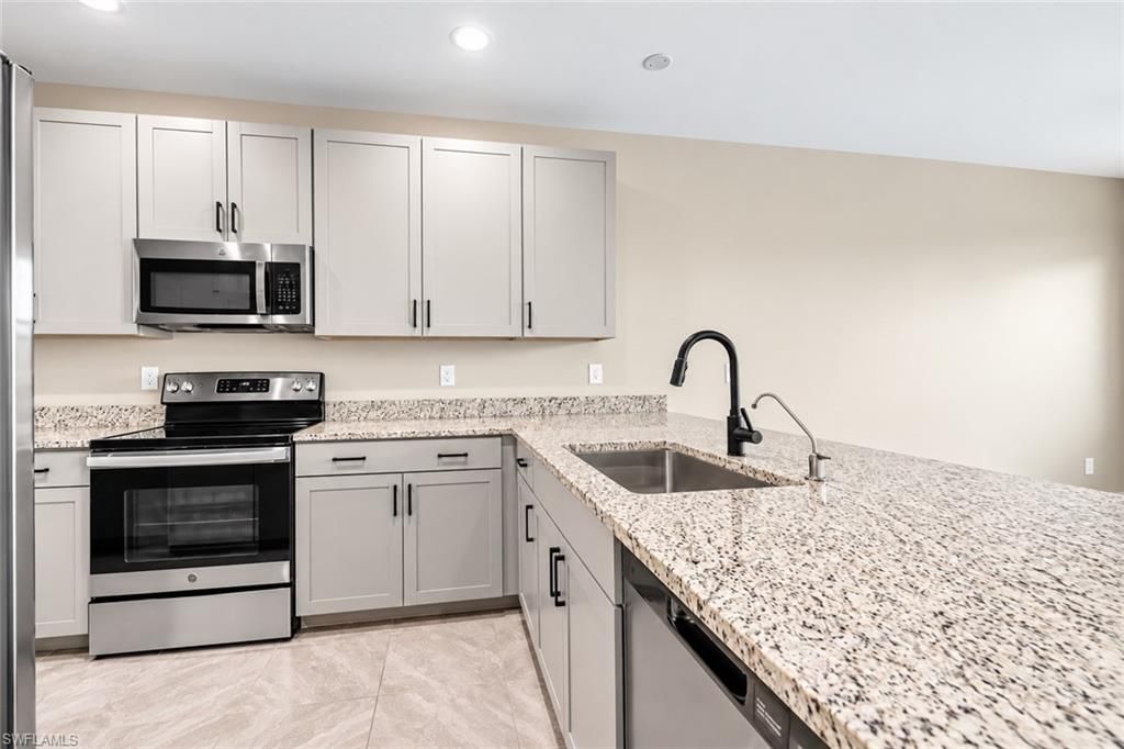 7524 Morgan Way , Naples, FL 34119 Photo