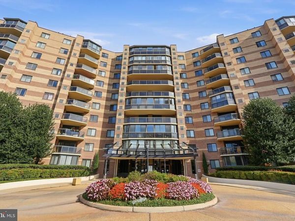8380 GREENSBORO DRIVE, Unit 607, MCLEAN, VA 22102