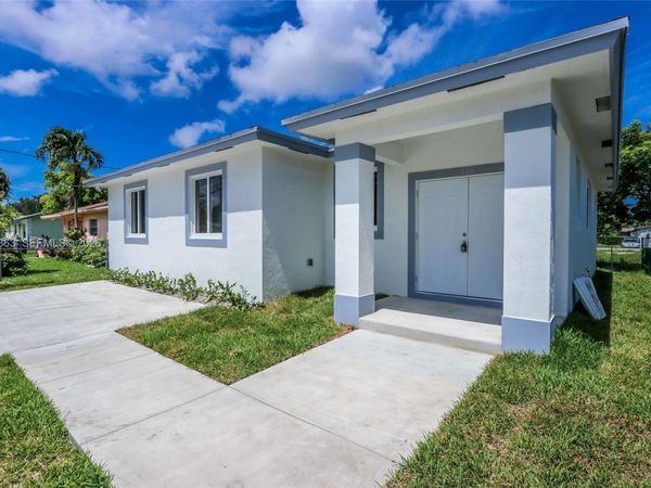 806 NW 5th Ave , Hallandale Beach, FL 33009