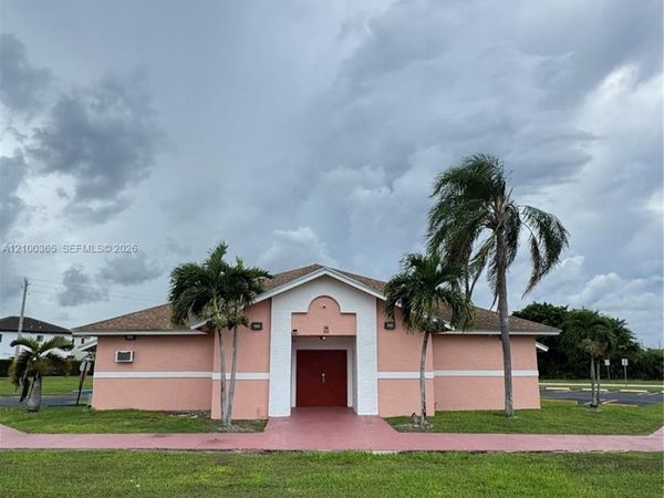 22801 SW 117th Ave , Miami, FL 33170