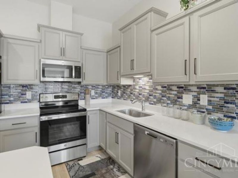 5872 Parkview Lane, Unit 303, Miami Township, OH 45150 Photo 14
