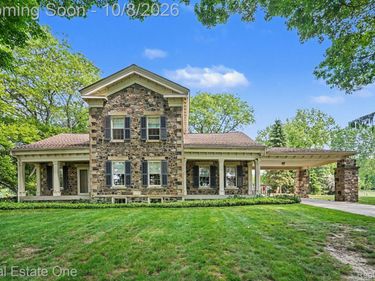 2360 Lone Tree Road, Highland Township, Mi 48380