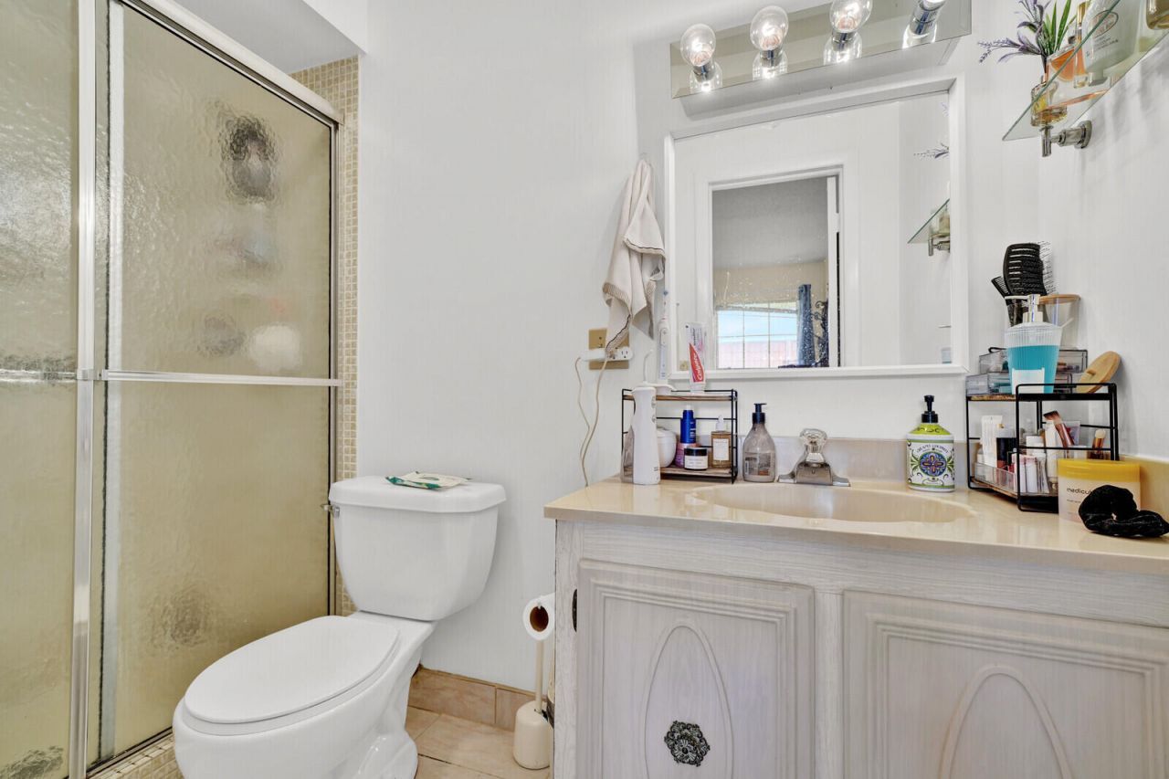 815 Salem Lane, Lake Worth, FL 33467 Photo