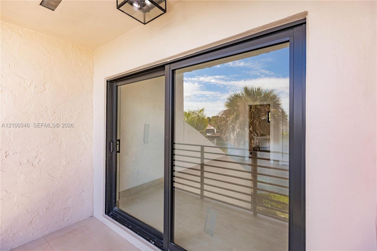 7238 Jacaranda Ln, Unit 7238, Miami Lakes, FL 33014 Photo