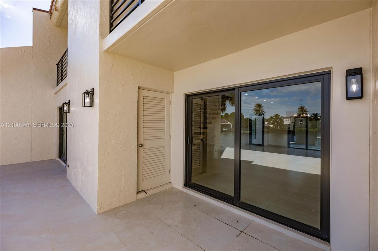 7238 Jacaranda Ln, Unit 7238, Miami Lakes, FL 33014 Photo