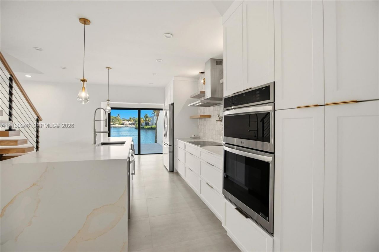 7238 Jacaranda Ln, Unit 7238, Miami Lakes, FL 33014 Photo