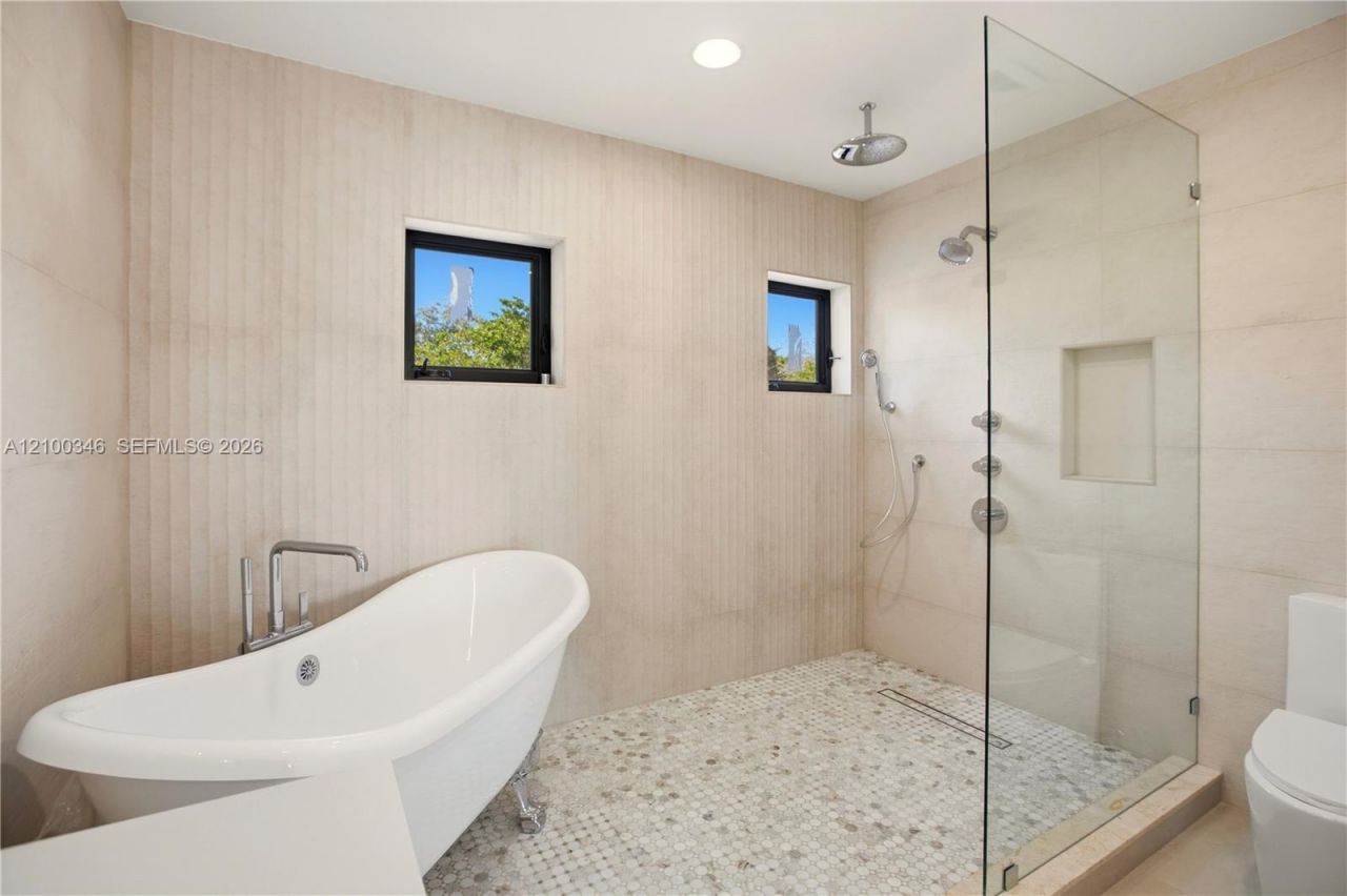 7238 Jacaranda Ln, Unit 7238, Miami Lakes, FL 33014 Photo
