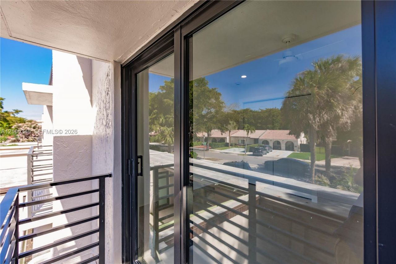 7238 Jacaranda Ln, Unit 7238, Miami Lakes, FL 33014 Photo