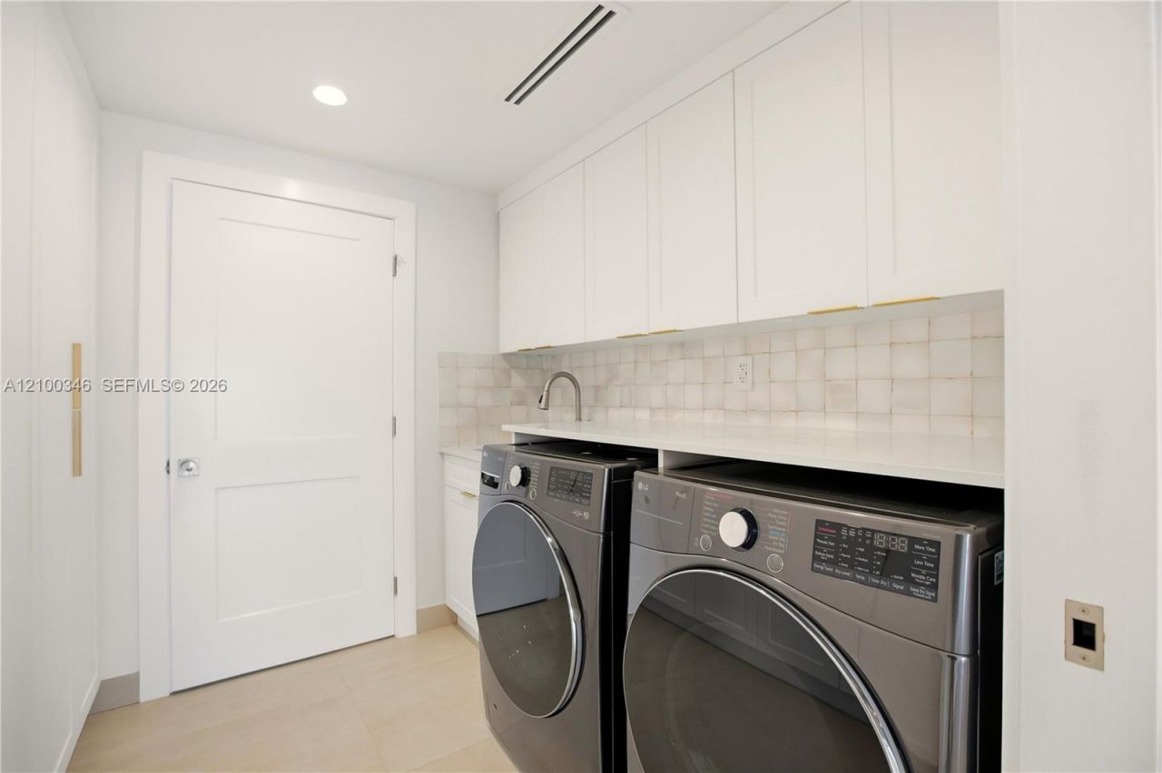 7238 Jacaranda Ln, Unit 7238, Miami Lakes, FL 33014 Photo