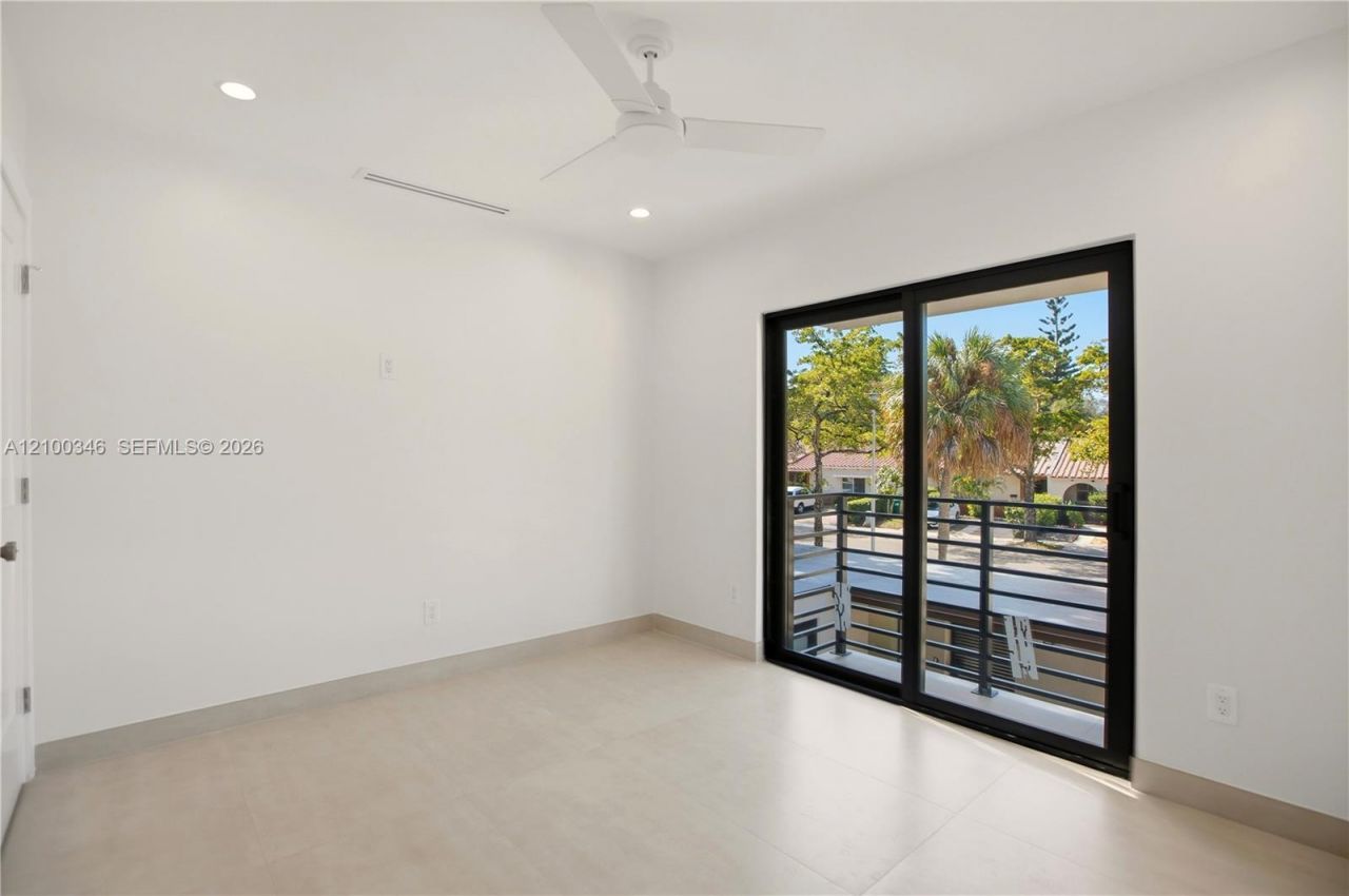 7238 Jacaranda Ln, Unit 7238, Miami Lakes, FL 33014 Photo