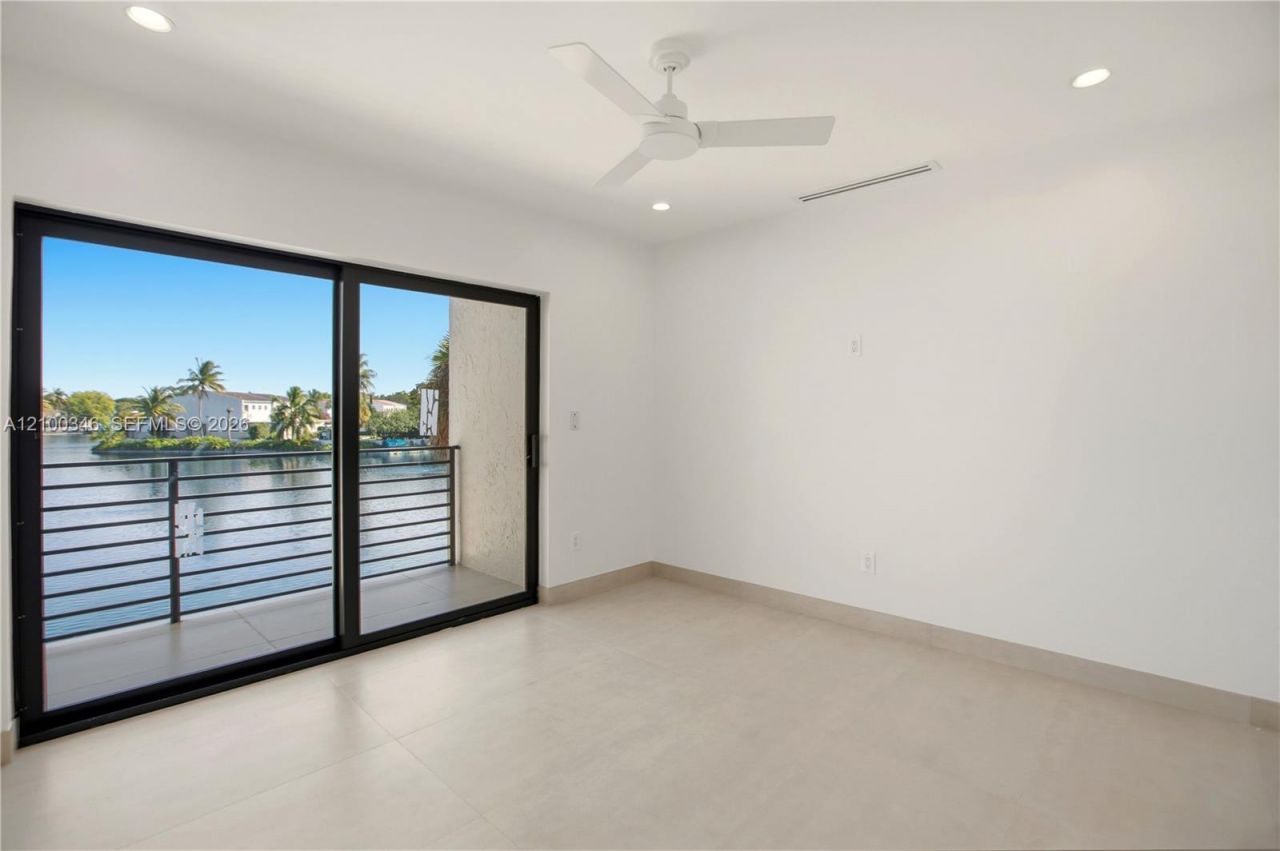 7238 Jacaranda Ln, Unit 7238, Miami Lakes, FL 33014 Photo