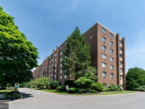 860 LOWER FERRY, Unit 3 B, EWING, NJ 08628