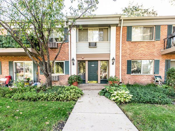 711 E FALCON Drive , Unit 101, Arlington Heights, IL 60005