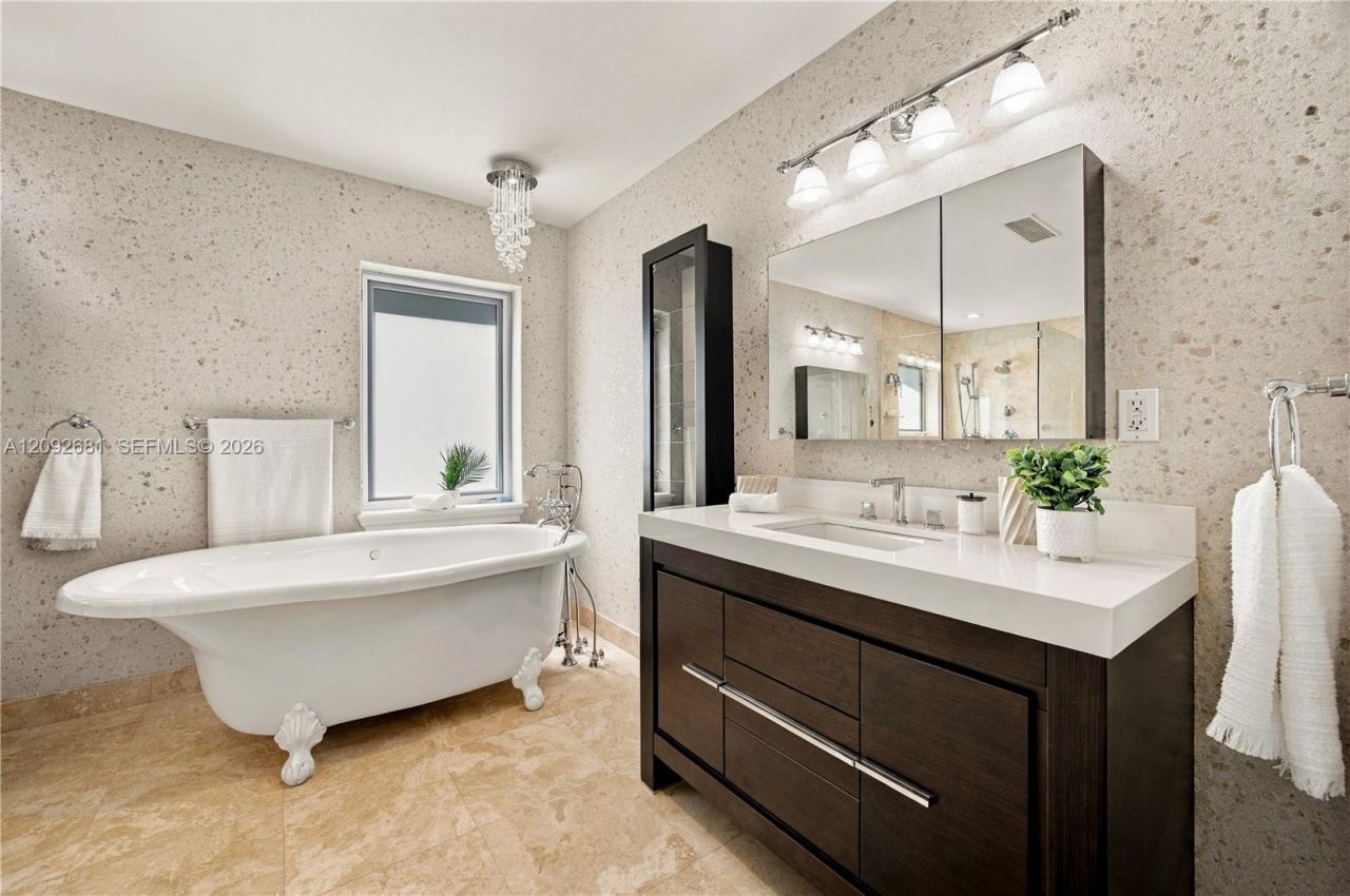 108 SE 17th Ave , Fort Lauderdale, FL 33301 Photo