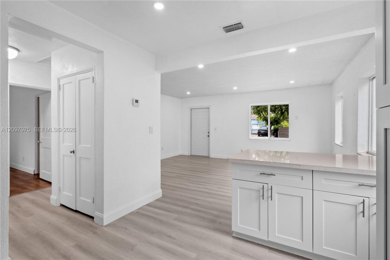 511 NE 131st St , North Miami, FL 33161 Photo