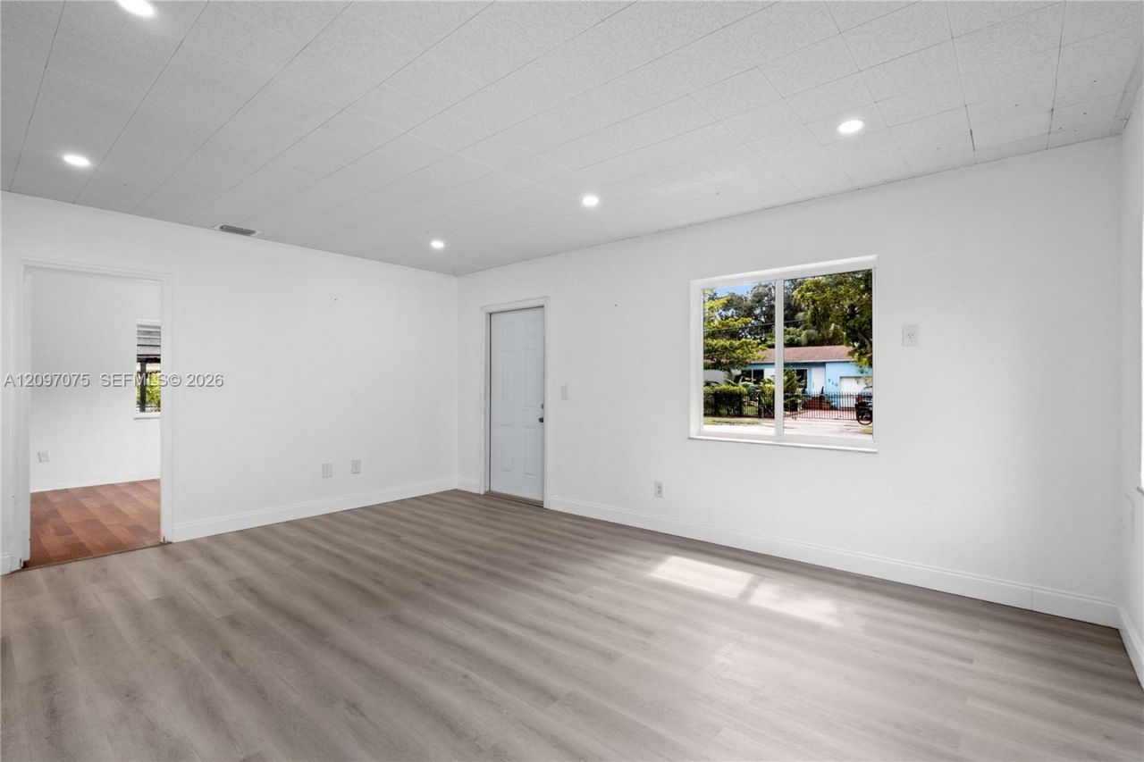 511 NE 131st St , North Miami, FL 33161 Photo