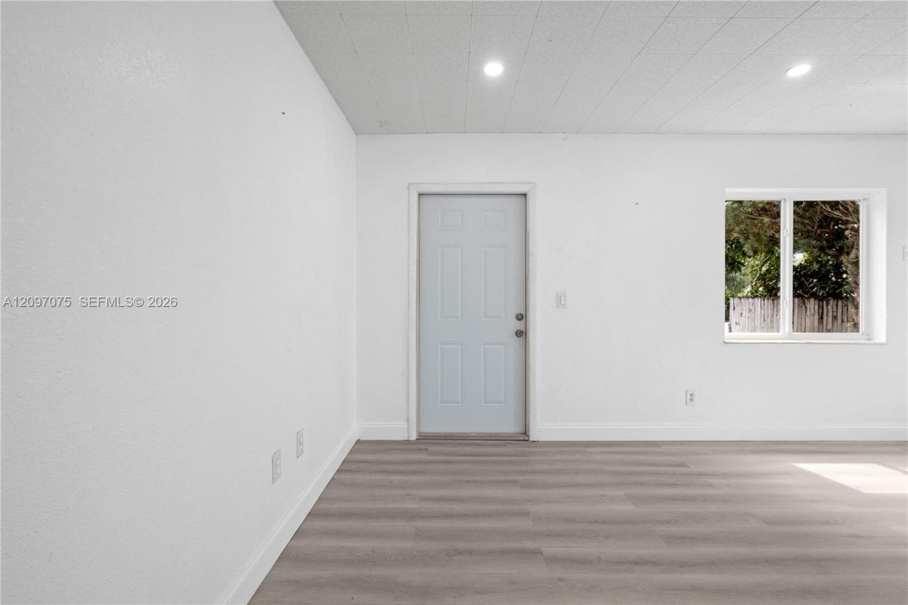 511 NE 131st St , North Miami, FL 33161 Photo