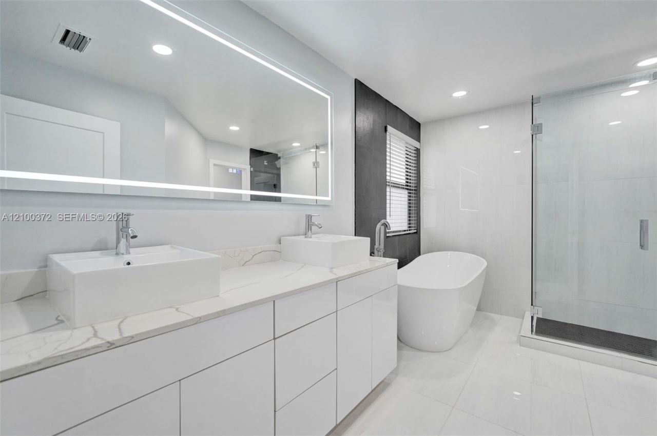 3261 Crystal Way, Unit 1, Miramar, FL 33025 Photo