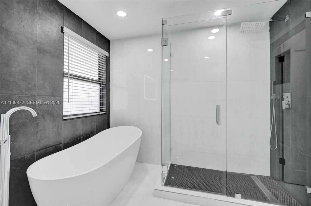 3261 Crystal Way, Unit 1, Miramar, FL 33025 Photo