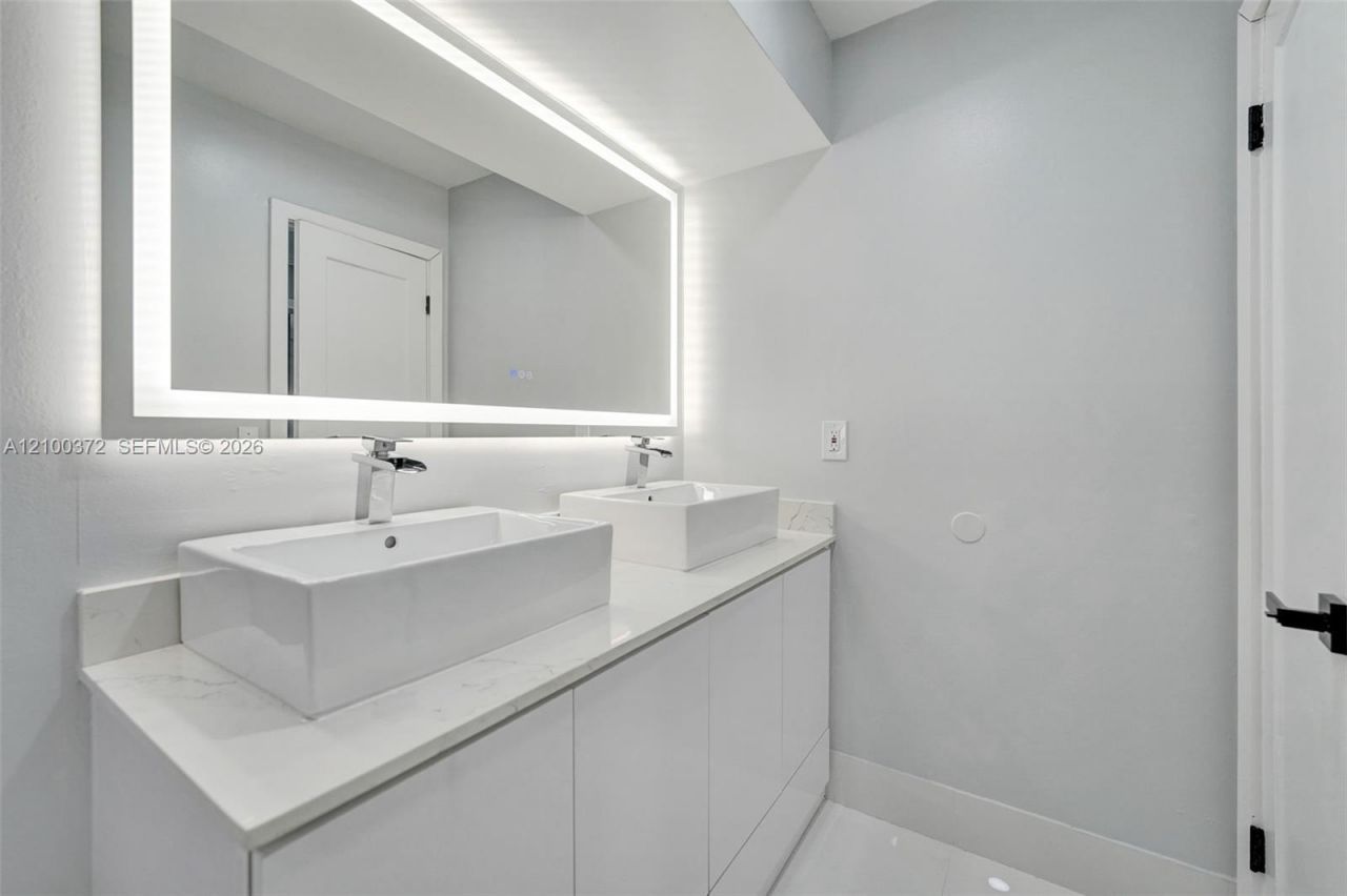 3261 Crystal Way, Unit 1, Miramar, FL 33025 Photo