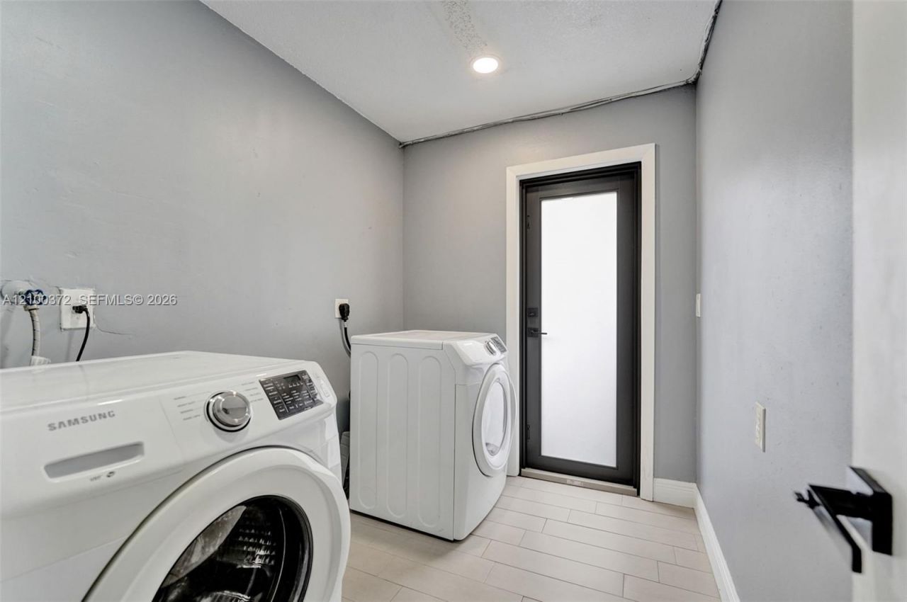 3261 Crystal Way, Unit 1, Miramar, FL 33025 Photo