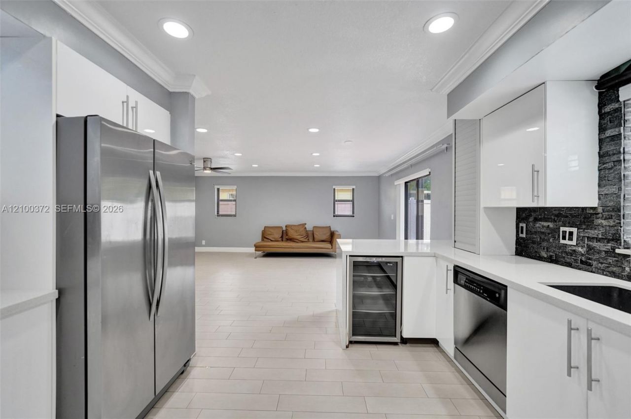 3261 Crystal Way, Unit 1, Miramar, FL 33025 Photo