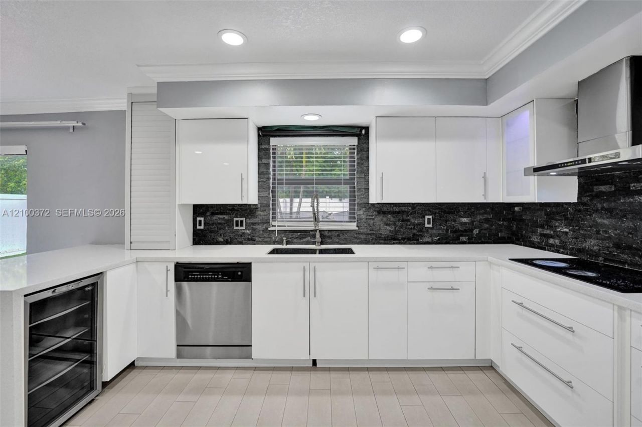 3261 Crystal Way, Unit 1, Miramar, FL 33025 Photo